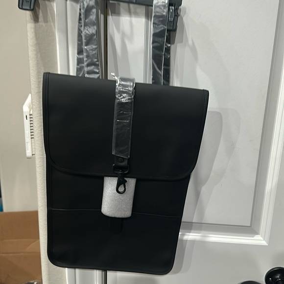 Rains back pack unisex - Picture 3 of 7